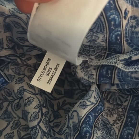 J.Crew Flutter-sleeve button-up shirt in bandana block print Blue Small - Picture 6 of 7